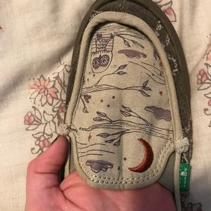 Sanuk owl shoes.